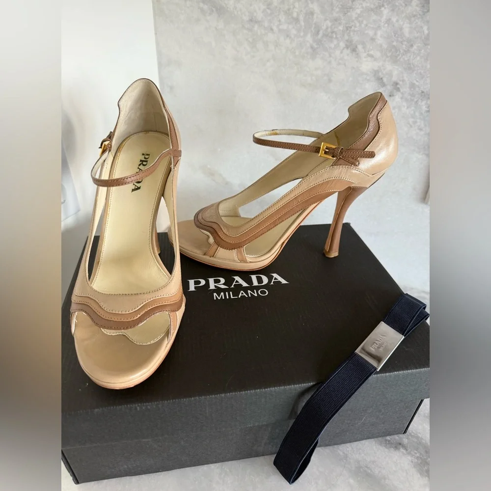Prada Wavy Fairy Tan Beige Leather Mary Jane Strap Heels • 39 - Picture 2 of 12